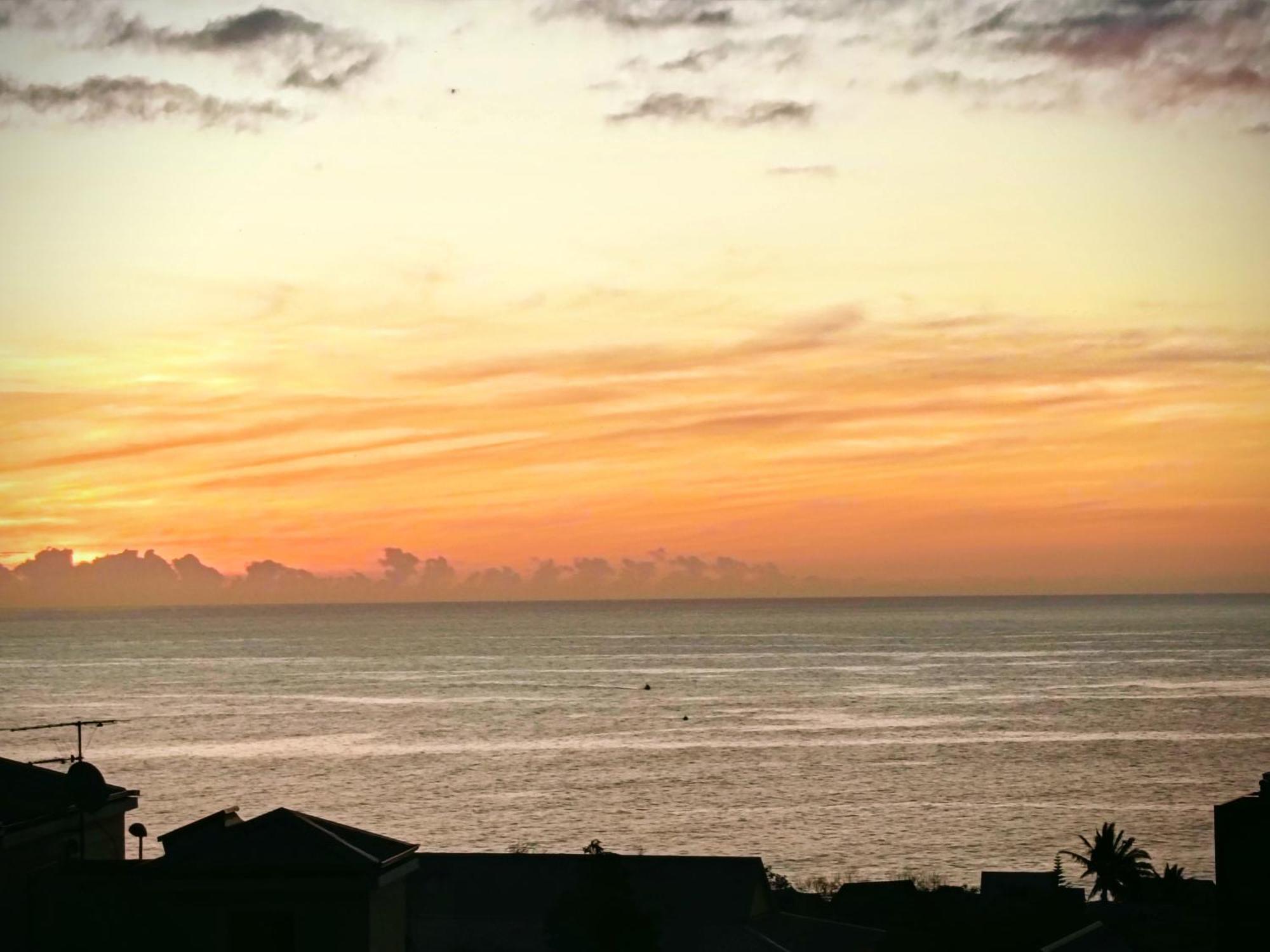 Beau T3 Litchi Vue Ocean Piscine Apartment แซ็งต์-จีลส์-เลส์-แบ็งส์ ภายนอก รูปภาพ